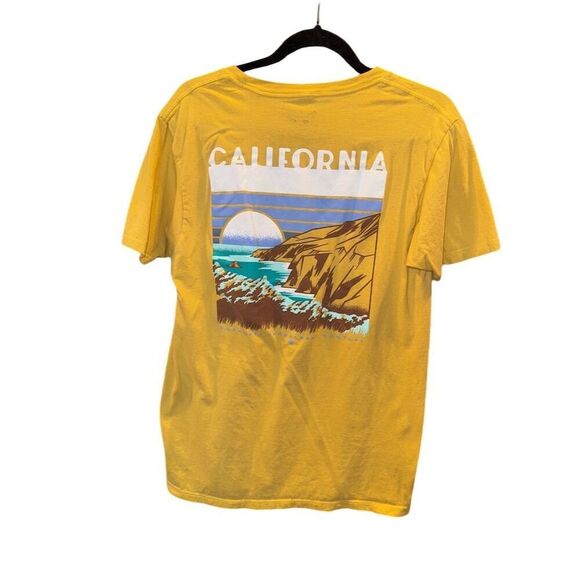 Columbia Sportswear Company Other - Columbia Men's M Yellow California Graphic Print T-Shirt Short Sleeve